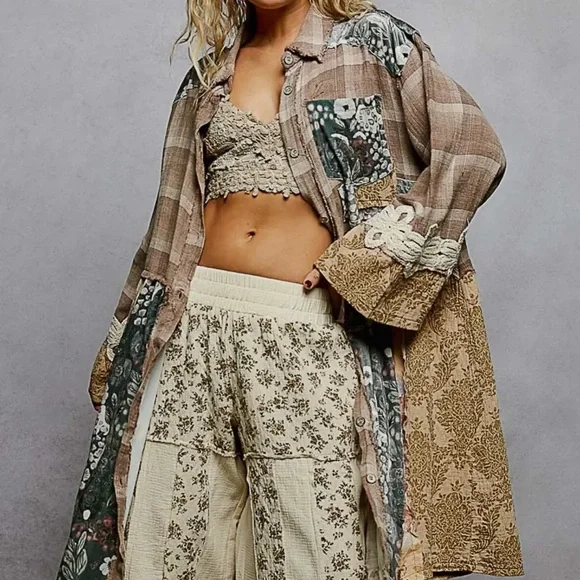 242 - POL Long Sleeve Spangle Crochet Trim Plaid Knee Length Duster - Picture 2 of 5